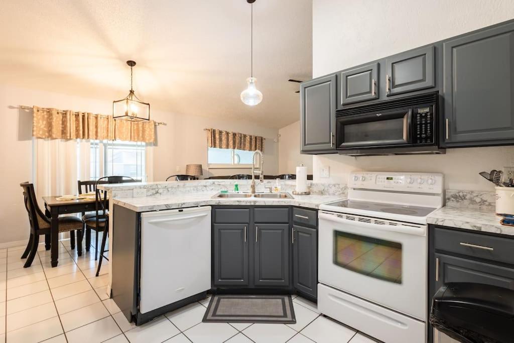 13 Mins From Disney Arcade, Private Pool, & Themed Rooms Orlando Ngoại thất bức ảnh
