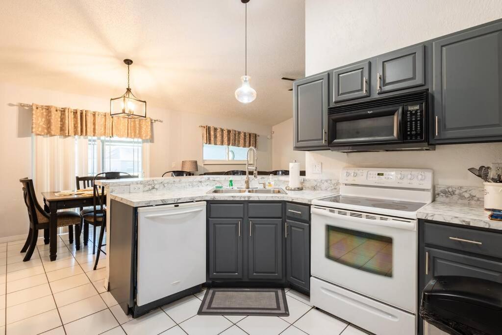 13 Mins From Disney Arcade, Private Pool, & Themed Rooms Orlando Ngoại thất bức ảnh